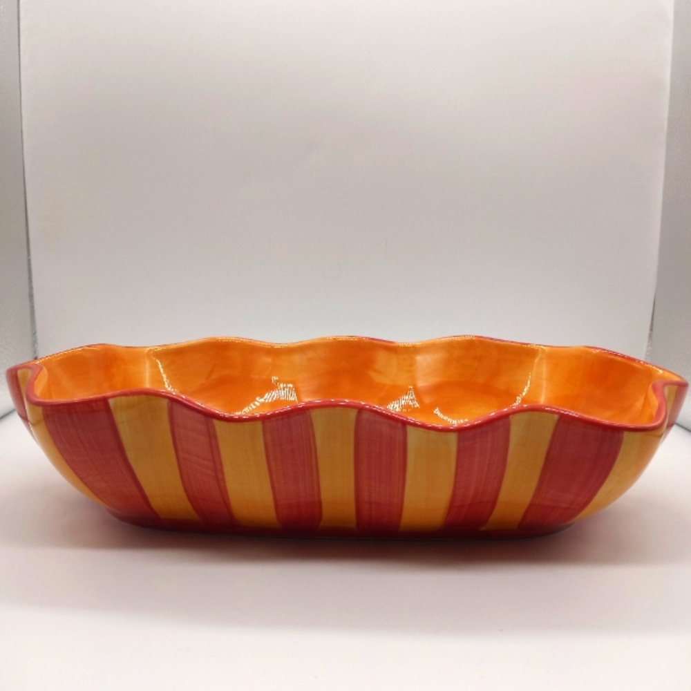 Ruffled Serving Plate Siena by Gail Pittman